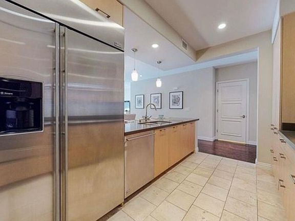 2nd image of 568 Caruso Ave #568