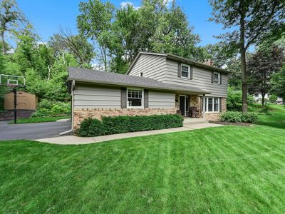 5920 Maplewood Ln, Minnetonka, MN, 55345