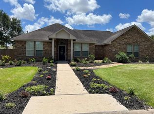 2204 Phoenix Dr, Bay City, TX 77414