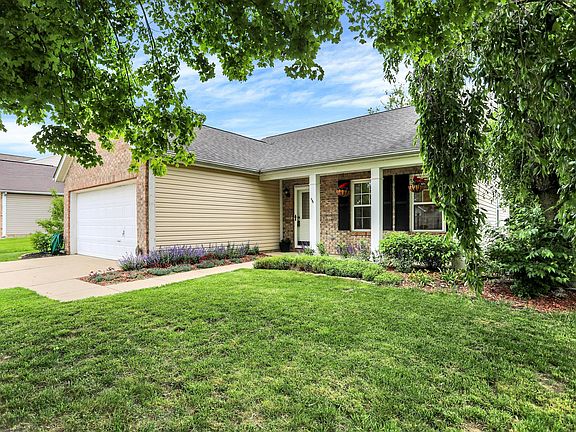 3rd image of 12257 Driftstone Dr