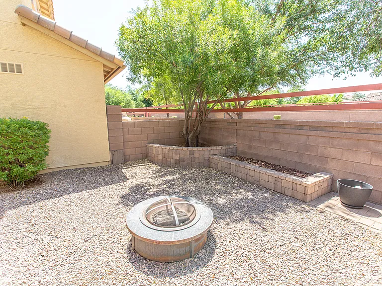 18815 E Swan Dr — Photo 45