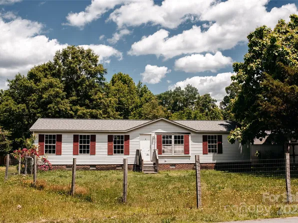 953 Apple Blossom Ln, Burlington, NC 27217