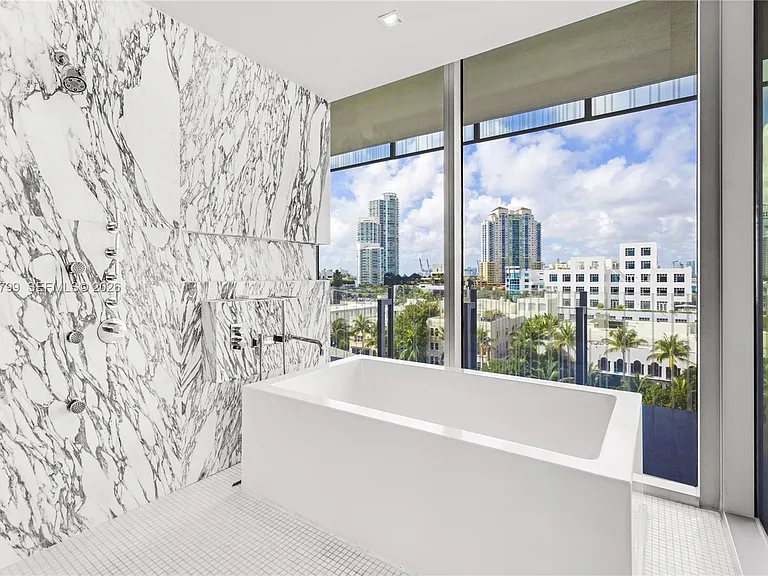 120 Ocean Dr #700 — Photo 25