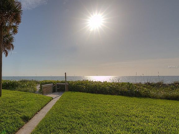 4th image of 2760 Gulf Blvd #A1