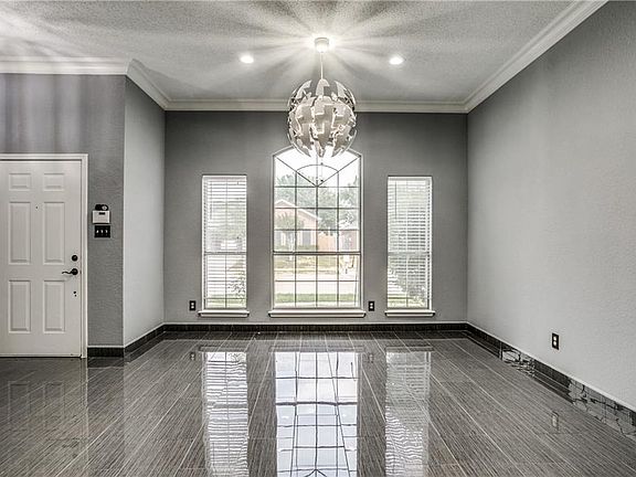 5th image of 6118 Seese Dr
