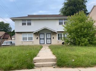 7112 W Mill Rd #7114, Milwaukee, WI 53218