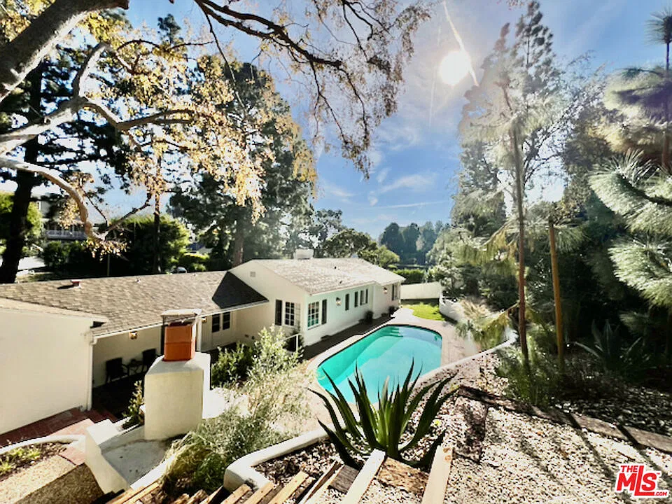 3 bed, 2.0 bath, 2300 sqft, $14,000 — Photo 1