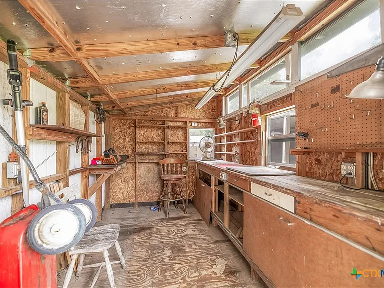 608 Rosewood Dr — Photo 29