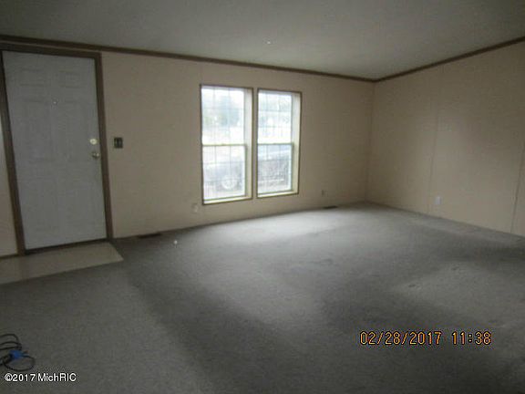 4th image of 1815 Sunnyside Dr