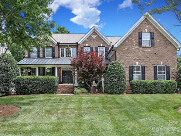 1319 Grayscroft Dr, Waxhaw, NC 28173