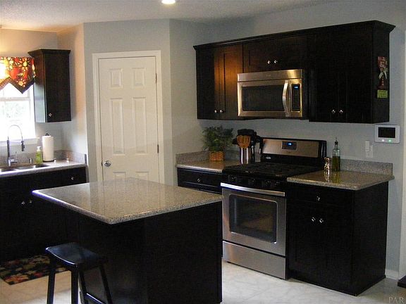 4th image of 2024 Coral St