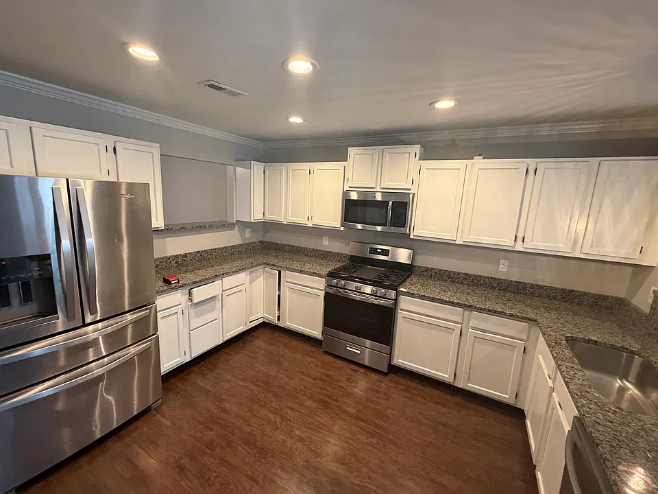 812 Farragut Commons Dr
