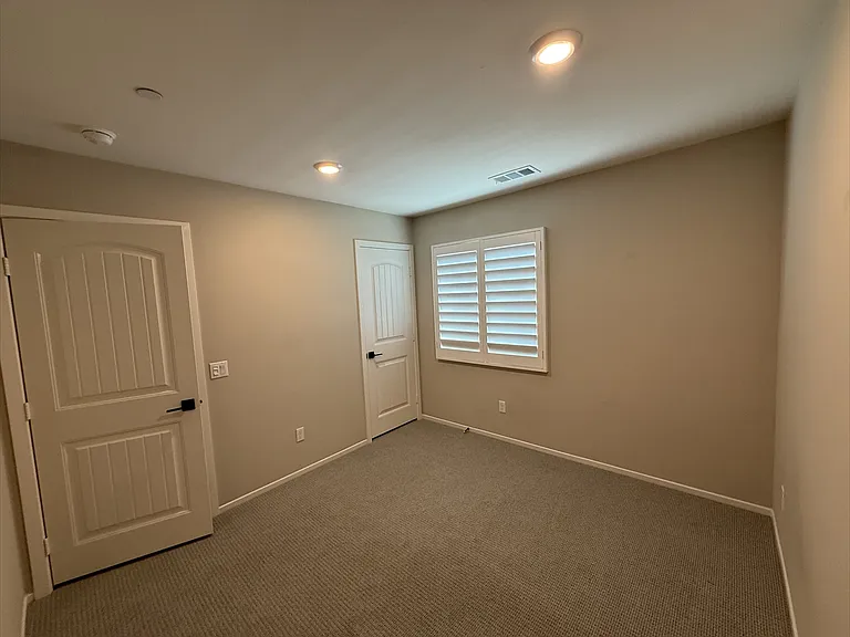 4021 Justin Ct — Photo 9