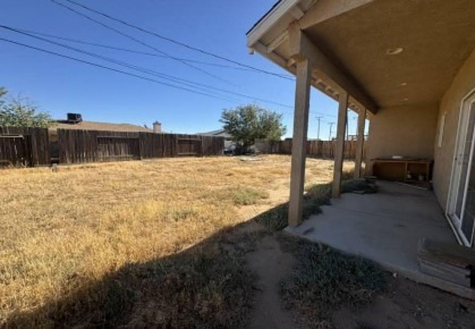 2nd image of 8836 Peach Ave