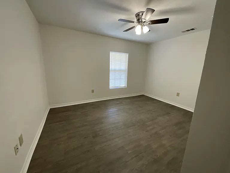 2210 State Highway 31 W — Photo 14