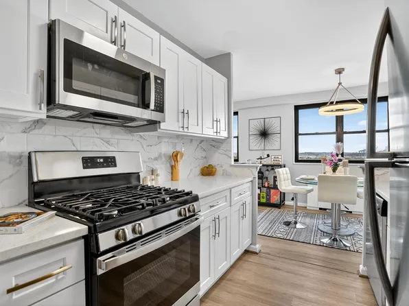 1225 Kennedy Boulevard image 4 of 18