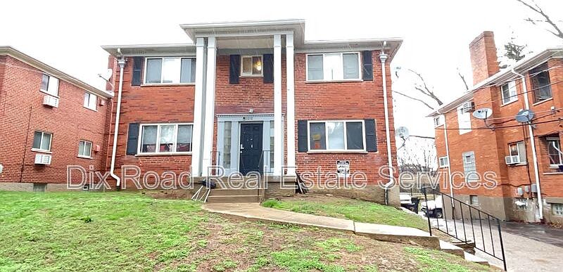 1st image of 1616 Pelham Pl APT 1