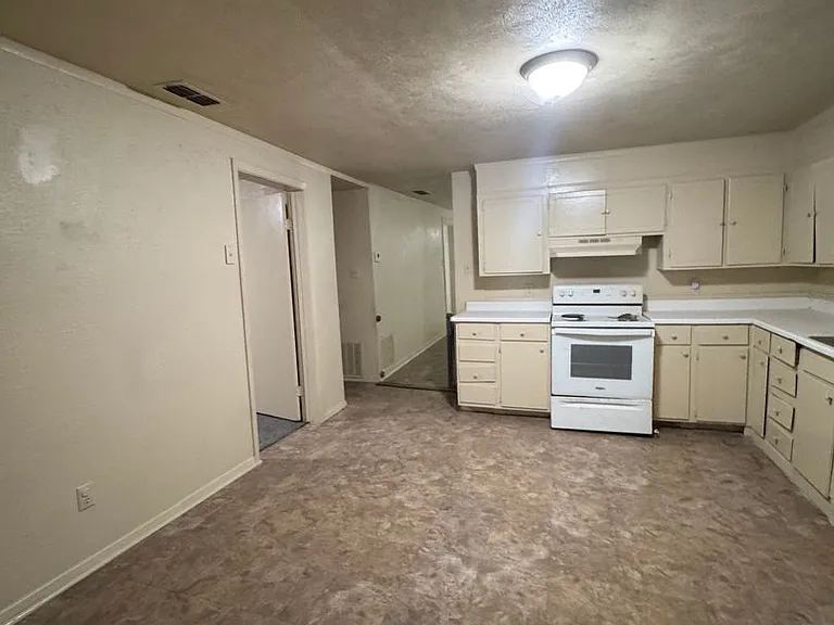 209 Hunt St — Photo 19