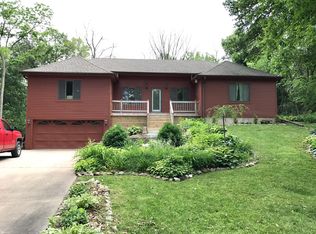 1003 S D St, Fairfield, IA 52556