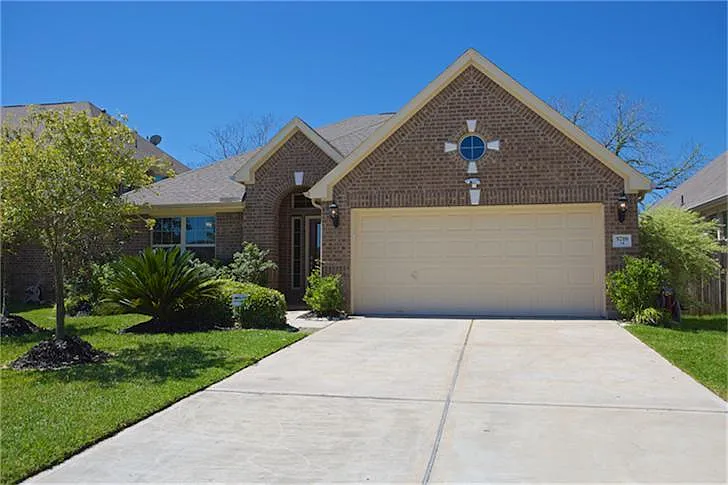 5718 Teal Grove Ln — Photo 3