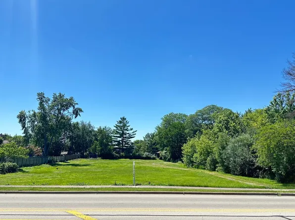 5N210 Glen Ellyn Rd, Bloomingdale, IL 60108