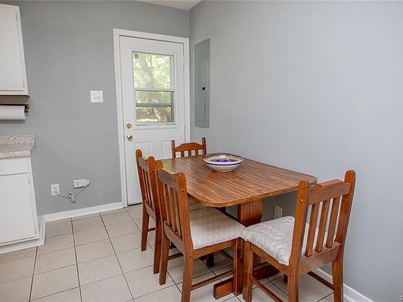 5th image of 2708 Grantwood Ct
