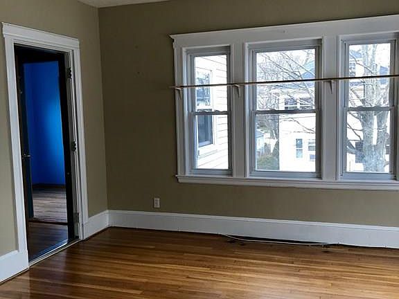 5th image of 52 Hughes St #52