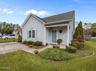 3721 Colony Dr, New Bern, NC 28562