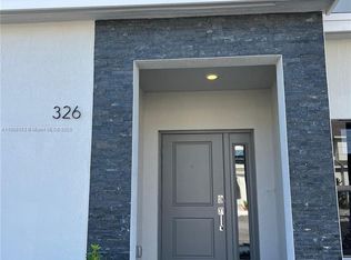 326 NE 1st Dr, Homestead, FL 33034