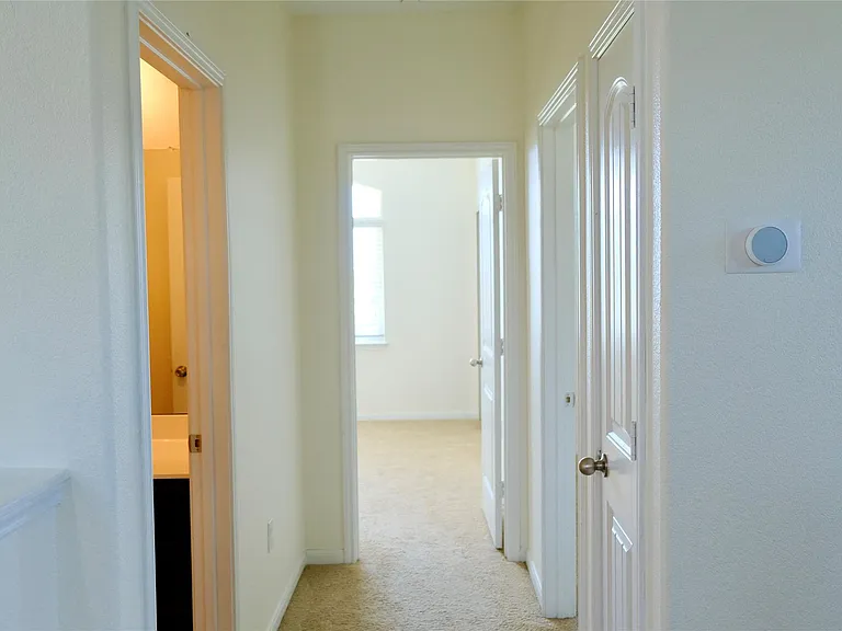 2880 Donnell Dr #801 — Photo 16