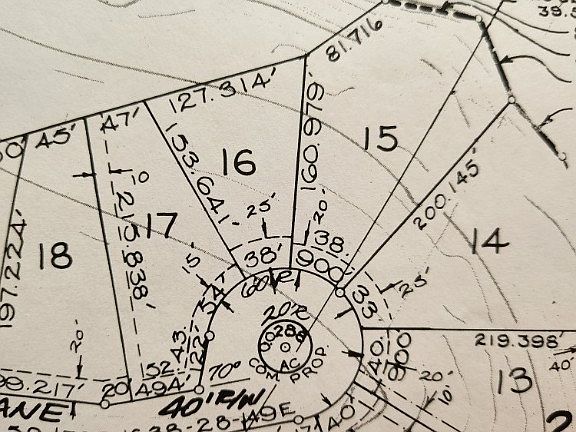5th image of 16 Cromarty Ln #16