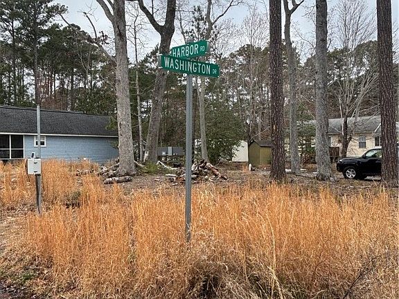 2nd image of Washington Dr