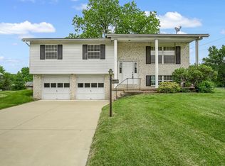 3402 Emma Ln, Godfrey, IL 62035