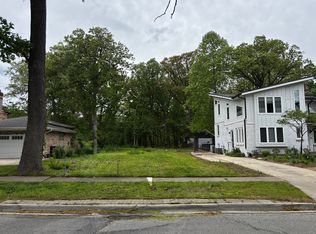 910 N Brainard Ave, La Grange Park, IL 60526