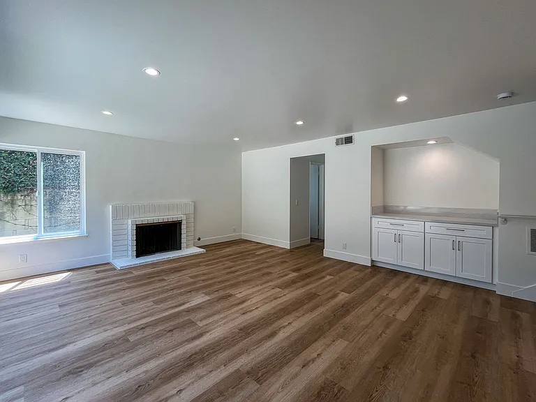 5281 Tattershall Ave — Photo 8