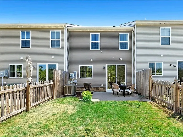 Wenrich Dr — Photo 22