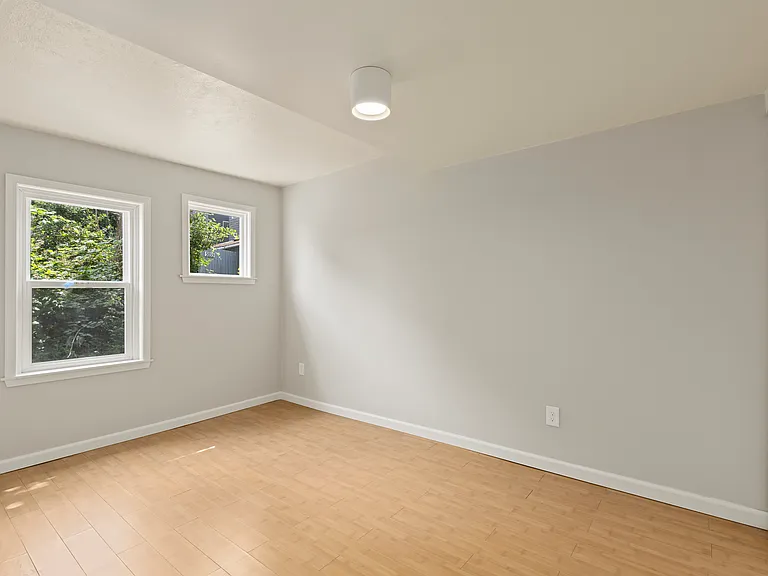 3036 4th Ave W #6 — Photo 17