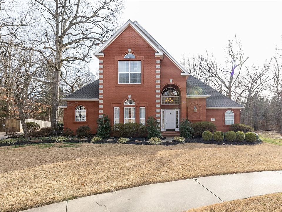 1st image of 3021 E Summershade Dr