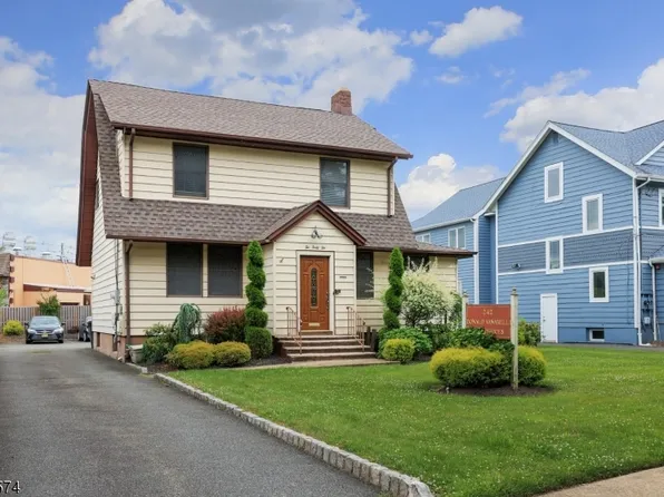242 Saint Paul St, Westfield Town, NJ 07090
