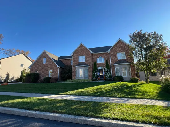 1222 Kings Cir, Mechanicsburg, PA 17050