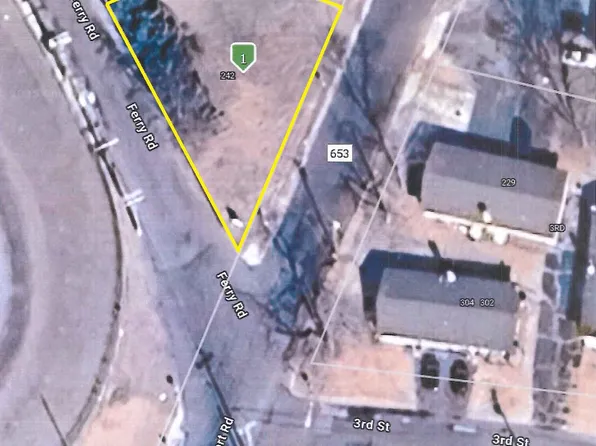 242 Billingsport Rd, Paulsboro, NJ 08066