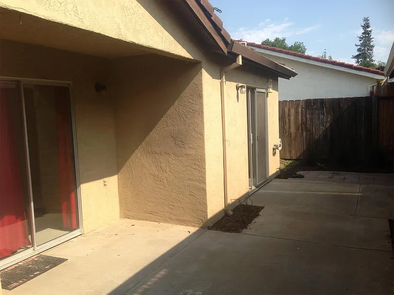 825 W Union Ave — Photo 1