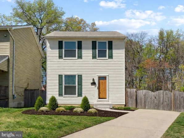 8556 Kim Marie Ct, Pasadena, MD 21122