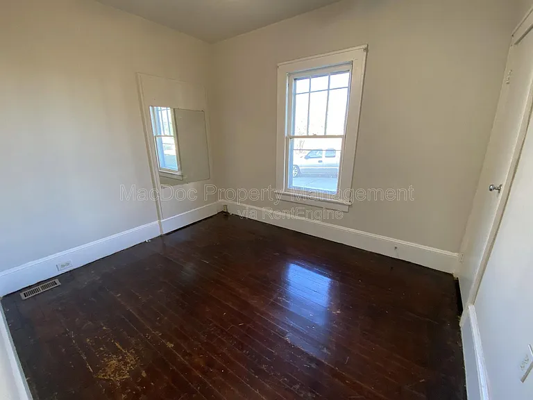 1013 Terrace St — Photo 8