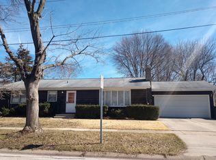 817 Elden Dr, Cary, IL 60013