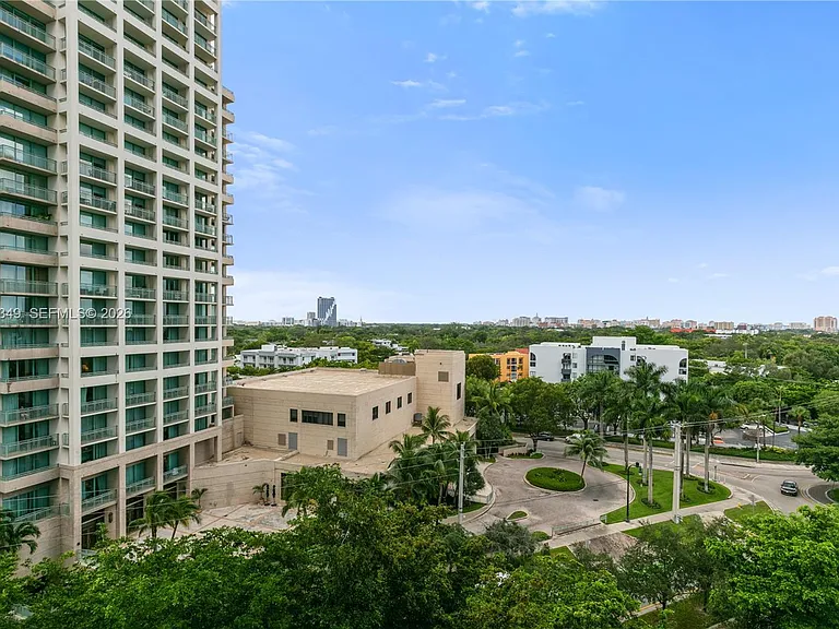 2669 S Bayshore Dr #704N — Photo 35