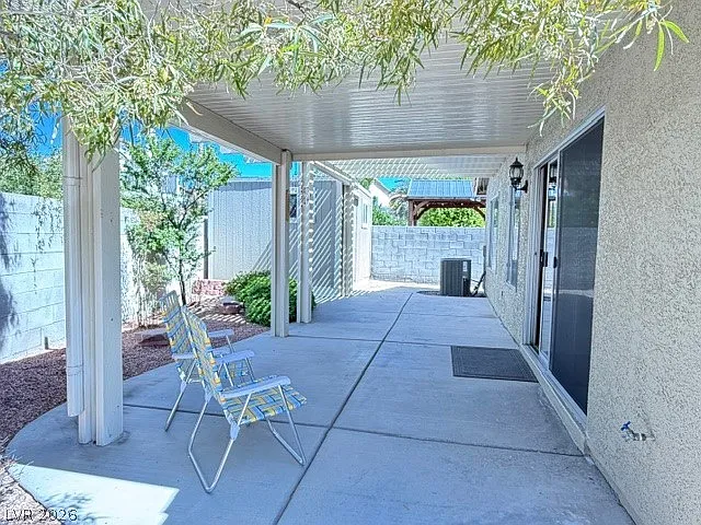 334 Carrington St — Photo 12