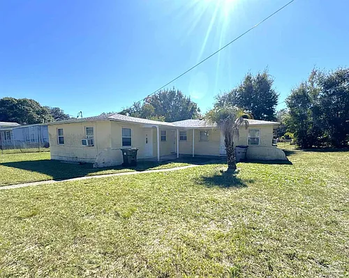 2 Ellis Dr #A Photo 1