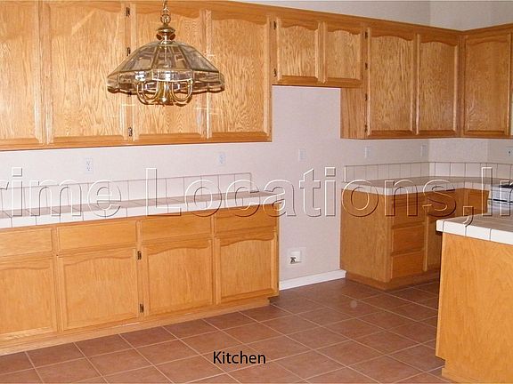 4th image of 1645 Atwell St
