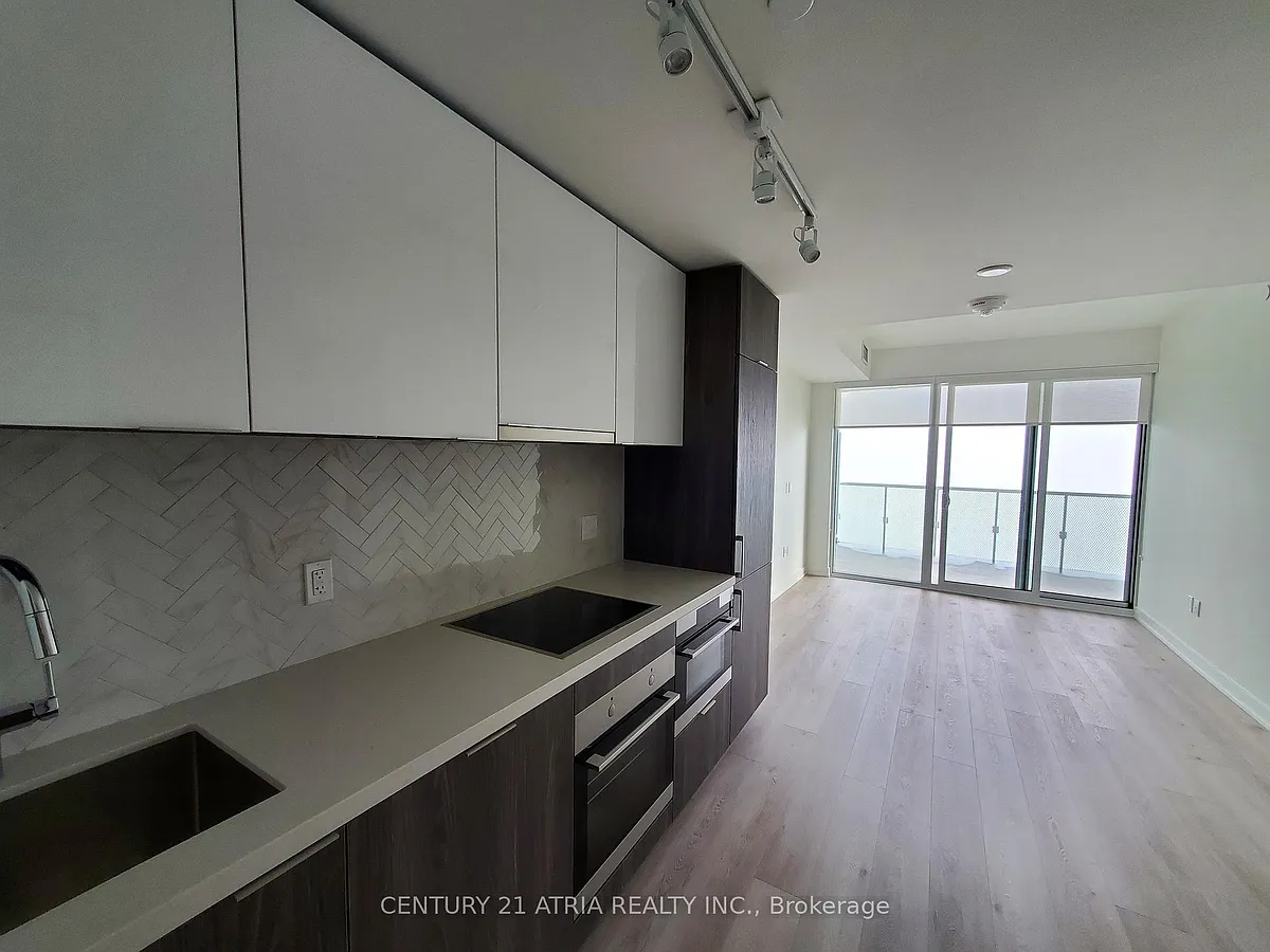 Building Photo - 15 Queens Quay E #2910